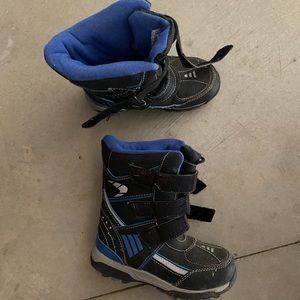 Boys snow boots